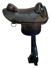 15.5Inch Used Bob Marshall Treeless Endurance Saddle