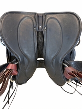 SOLD 2026/05/0515.5Inch Used Circle Y Julie Goodnight Monarch Trail Saddle Medium Flex2 Tree 1752
