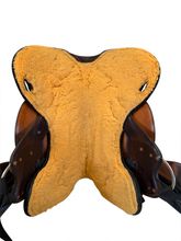 15.5Inch Used Circle Y Treeless Just Be Natural Barrel Saddle Medium Tree 3913