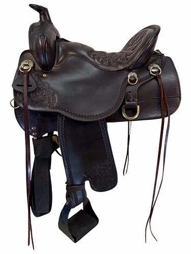SOLD 2026/10/07j 15.5Inch Used Tucker High Plains Trail Saddle Wide Tree T60
