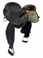 SOLD 2026/08/14   15 Inch Used Big Horn Endurance Saddle Medium Tree 119