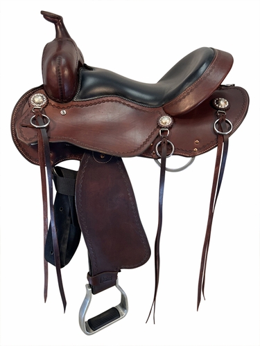 SOLD 2025/05/30 15 Inch Used Cashel Trail Saddle
