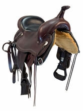 15 Inch Used Circle Y Omaha Trail Saddle Medium Flex Tree 1554