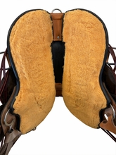 SOLD 2026/08/07 15 Inch Used Circle Y Walnut Grove Trail Saddle Wide Flex Tree 1157