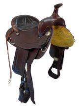15 Inch Used Crates Ladies Light Competition Trail Saddle Medium Tree 2172