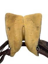 15 Inch Used Double R Show Saddle 825 Wide Tree
