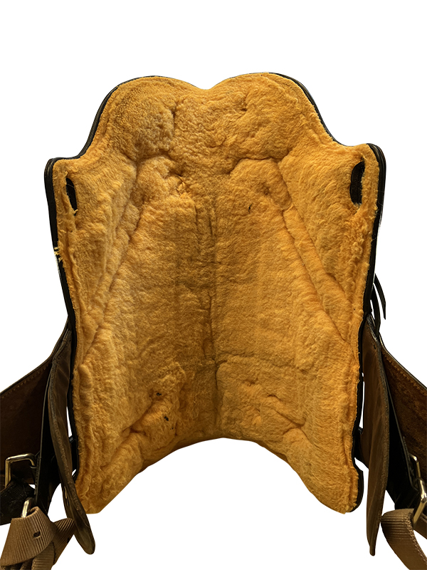 SOLD 2024/07/22j 16.5Inch Used Circle Y/ Horse Tack World Barrel Saddle