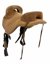 16.5Inch Used Custom Treeless Endurance Saddle Wide Tree