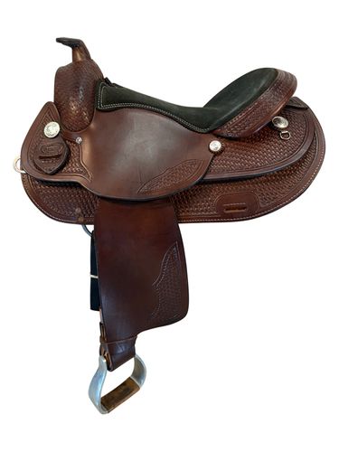 16.5Inch Used Dakota Arabian Trail Saddle Wide Tree 1820