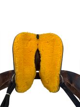 16.5Inch Used Dakota Arabian Trail Saddle Wide Tree 1820