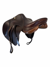 16.5Inch Used Prestige Jump Saddle Medium Tree