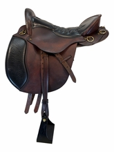 SOLD 2026/05/01 16.5Inch Used Tucker Endurance Equitation Saddle Medium Tree 149
