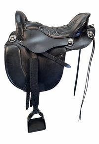 16.5Inch Used Tucker Endurance Saddle T49