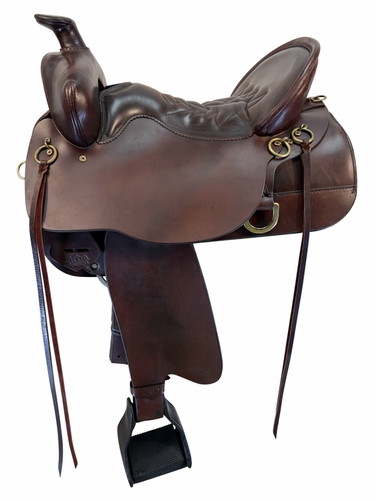SOLD 2026/07/14j 16.5Inch Used Tucker Trail Saddle Medium Tree 260