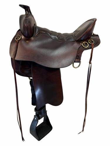 SOLD 2026/07/27j  16.5Inch Used Tucler Trail Saddle Medium Tree 260