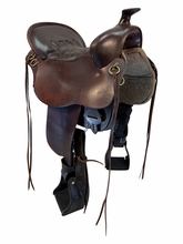 SOLD 2026/07/27j  16.5Inch Used Tucler Trail Saddle Medium Tree 260