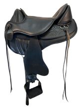 16 Inch Used Black Forest Treeless Endurance Saddle