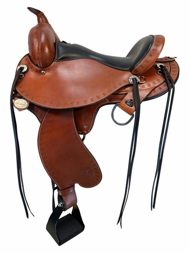 SOLD 2025/11/24  16 Inch Used Circle Y Alabama Gaiter Trail Saddle 1581
