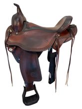 16 Inch Used Circle Y Flagstaff Trail Saddle Medium Flex Tree 1571