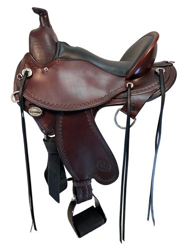 SOLD 2025/11/21 16 Inch Used Circle Y Kentucky Gaiter Trail Saddle 1582