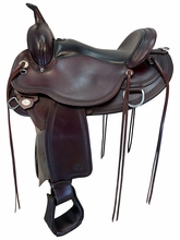 16 Inch Used Circle Y Omaha Trail Saddle Medium Flex2 Tree 1554
