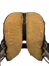 16 Inch Used Circle Y Omaha Trail Saddle Medium Flex2 Tree 1554