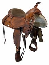 SOLD 2026/09/11 16 Inch Used Circle Y Trail Saddle Wide Flex Lite Tree 1552