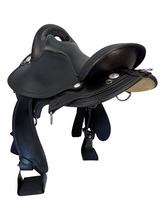 16 Inch Used Circle Y Virginia Gaiter Endurance Saddle Wide Gaited Flex2 Tree 1588