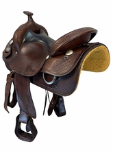 SOLD 2026/09/13 16 Inch Used Crates Supreme Trail Saddle Medium Tree 2170