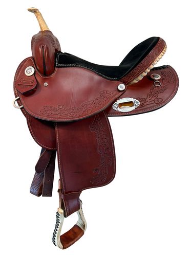 16 Inch Used Dakota Barrel Saddle 345