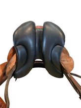 16 Inch Used DP Saddlery Short & Light Trail Saddle 7035