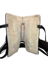 16 Inch Used HR Trail Saddle 386