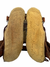 16 Inch Used Sharon Saare Endurance Saddle Medium Tree 272
