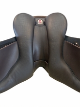 16 Inch Used Wintec All Purpose Saddle Extra Wide Tree 2000 Wide