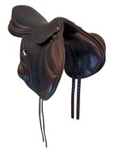 17.5Inch Used Bates Jumping Saddle Medium Tree Monoflap Advanta