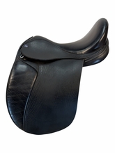 17.5Inch Used Frank Baines Dressage Saddle Medium Wide Tree