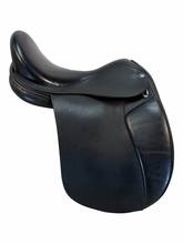 17.5Inch Used Frank Baines Dressage Saddle Medium Wide Tree