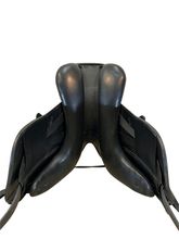 17.5Inch Used Royal Heritage Dressage Saddle Flora