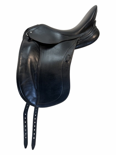 HOLD 2025/12/26c 17.5Inch Used Schleese Dressage Saddle Triumph Sr