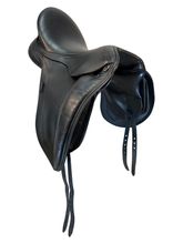 HOLD 2025/12/26c 17.5Inch Used Schleese Dressage Saddle Triumph Sr