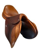 17.5Inch Used ADT Arc De Triomphe Sellier Saumer Jumping Saddle