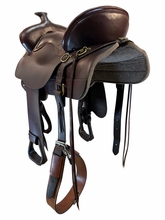 SOLD 2026/07/11 17.5Inch Used Tucker High Plains Trail Saddle Medium Tree 260
