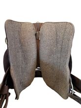 SOLD 2026/03/23 17.5Inch Used Tucker High Plains Trail Saddle Medium Tree 260