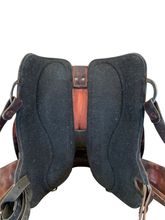SOLD 2026/03/05j 17.5Inch Used Tucker Trail Saddle Wide Tree 263