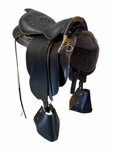 17.5Inch Used Tucker Trooper Endurance Saddle Medium Tree 138
