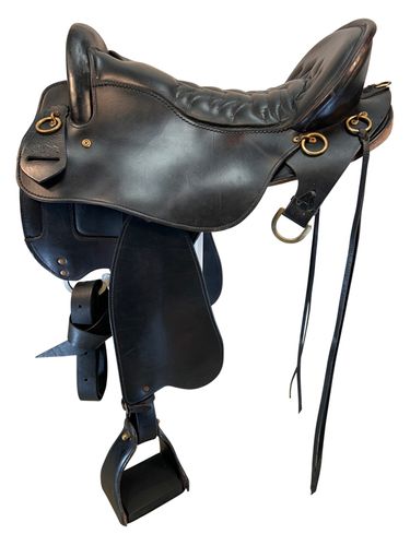 17.5Inch Used Tucker Vista Endurance Saddle 153