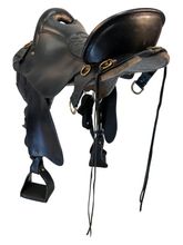 17.5Inch Used Tucker Vista Endurance Saddle 153