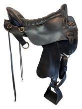 17.5Inch Used Tucker Vista Endurance Saddle 153