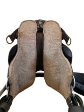 17.5Inch Used Tucker Vista Endurance Saddle 153