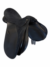 17.5Inch Used Wintec All Purpose Saddle Medium Tree 2000